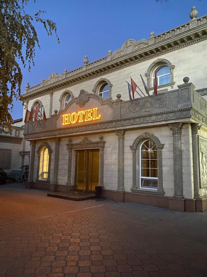 Hotel Astam Κοστανάι Εξωτερικό φωτογραφία